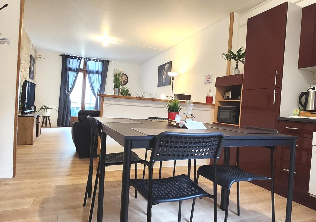 "Colbert Triplex" 3 Chambres - Balcon - Patio - Cathedrale Tours Exterior foto