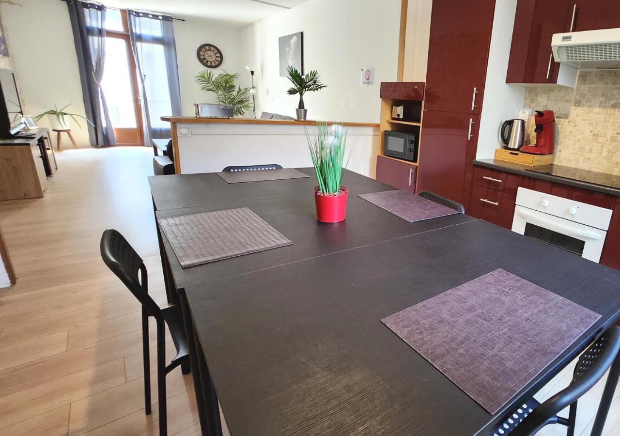 "Colbert Triplex" 3 Chambres - Balcon - Patio - Cathedrale Tours Exterior foto