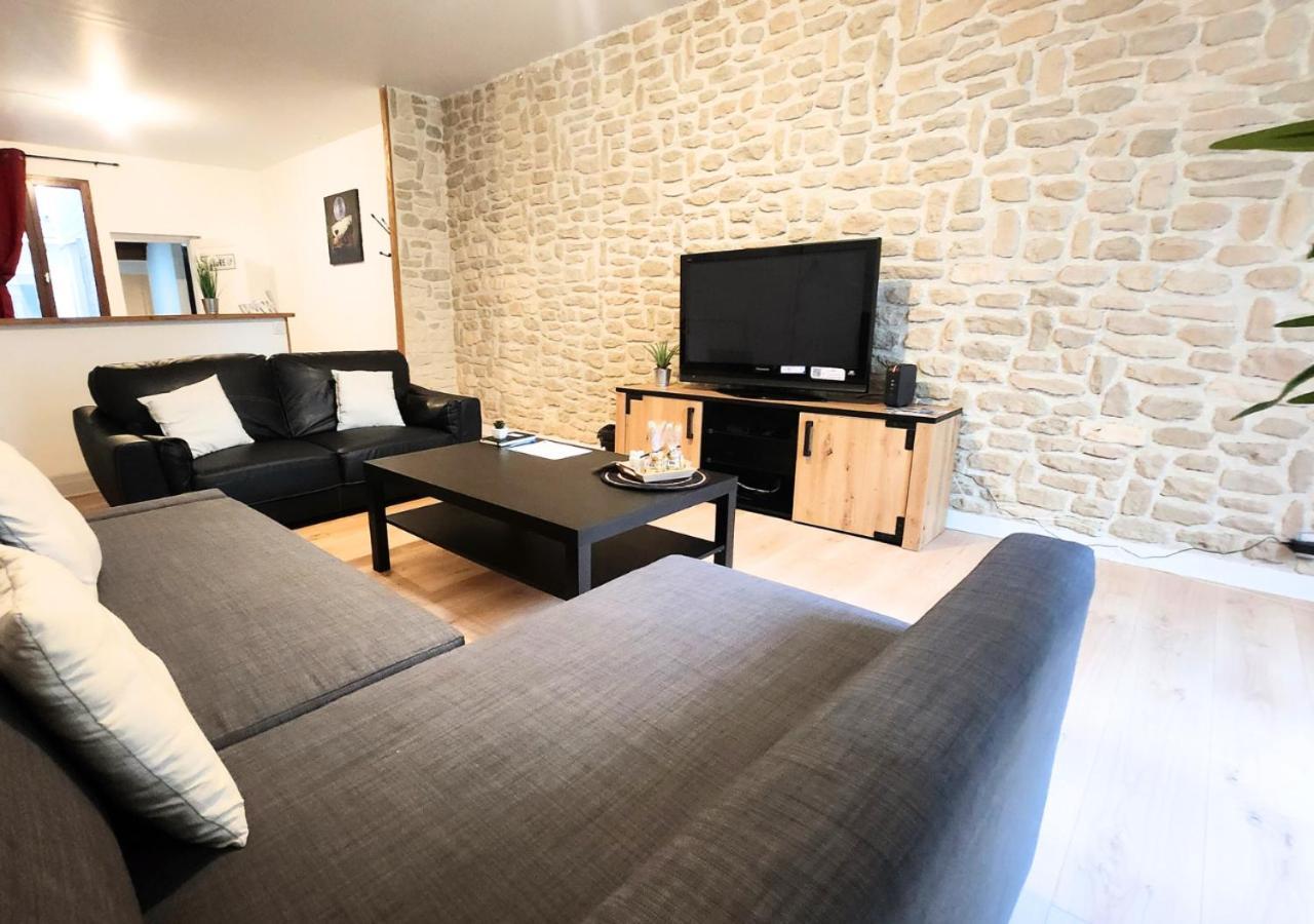 "Colbert Triplex" 3 Chambres - Balcon - Patio - Cathedrale Tours Exterior foto